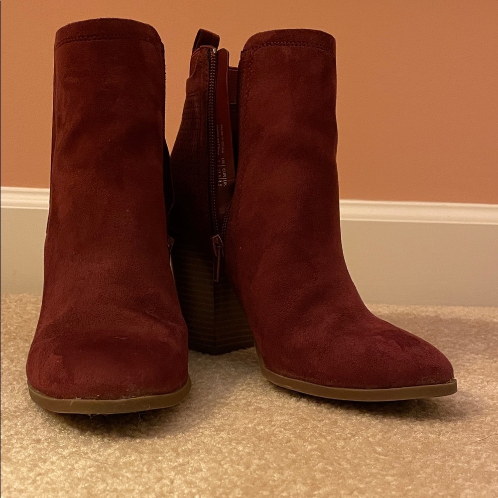 Women's Suede Ankle Boots - Burgundy